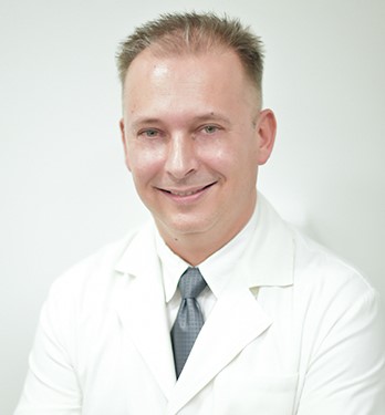 Dr. Kovács Róbert